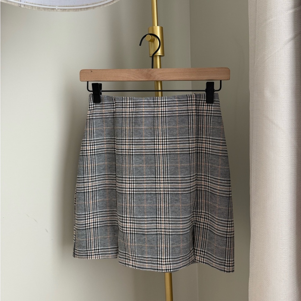 H&M Gray Plaid A-Line Skirt